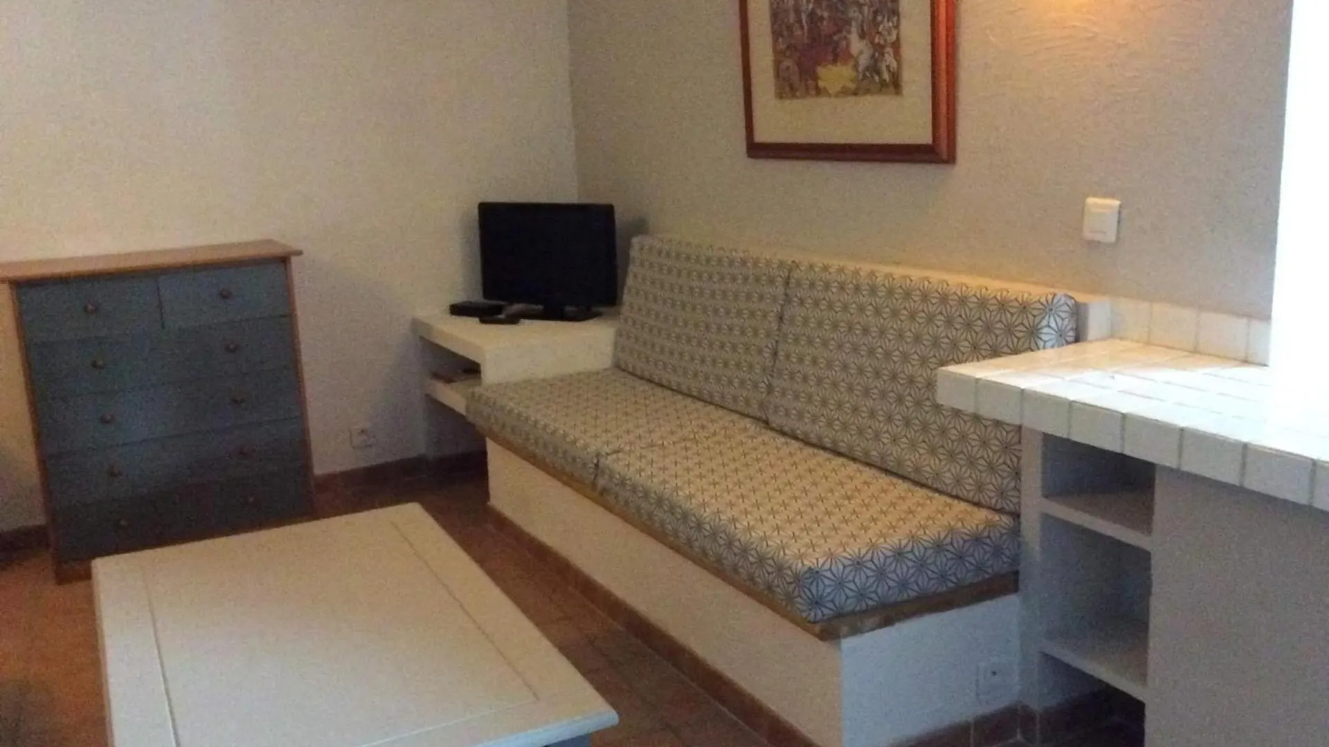 Appartement Rez De Jardin De Villa Avec Piscine Roquefort-les-Pins 0*,